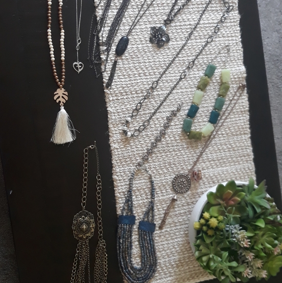 Necklaces, different prices - Picture 1 of 1